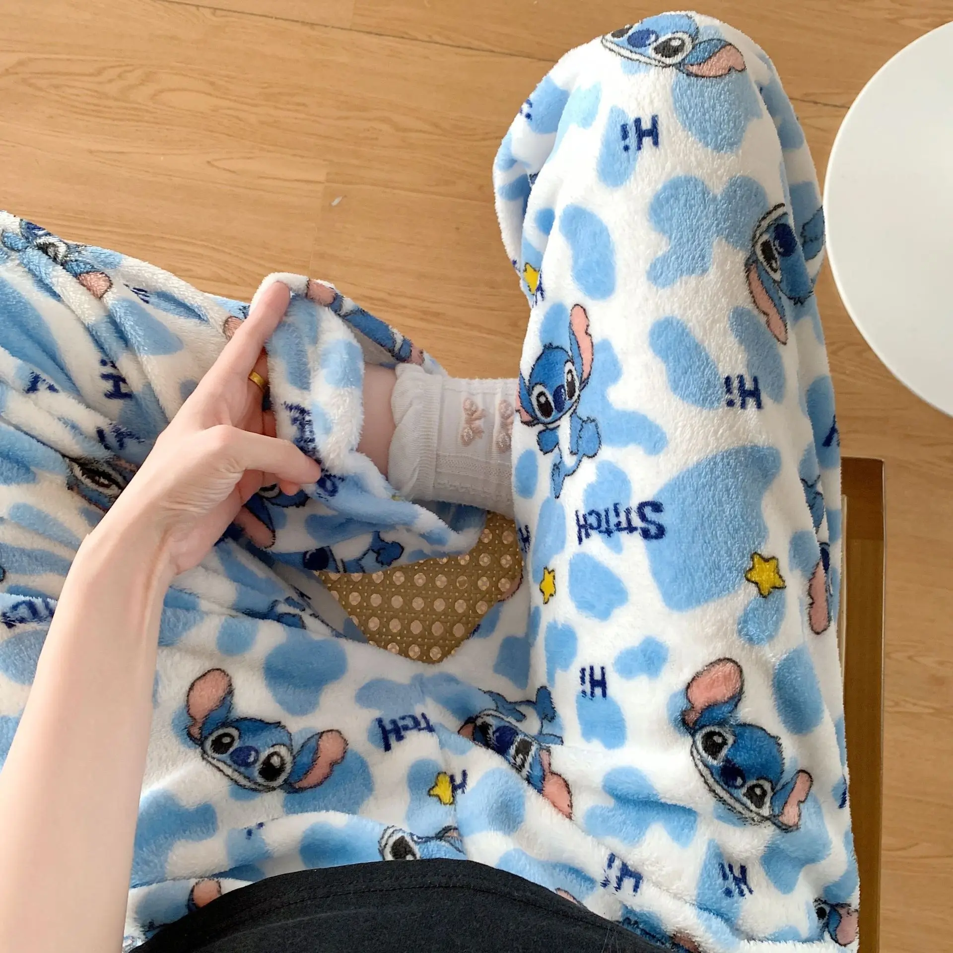 Cartoon Stitch Flannel Pajamas - огляд і ціна Winter Clothing Gear